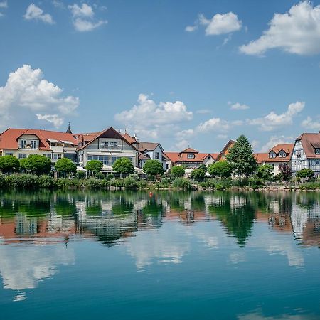 Seehotel Niedernberg - Das Dorf Am See 외부 사진