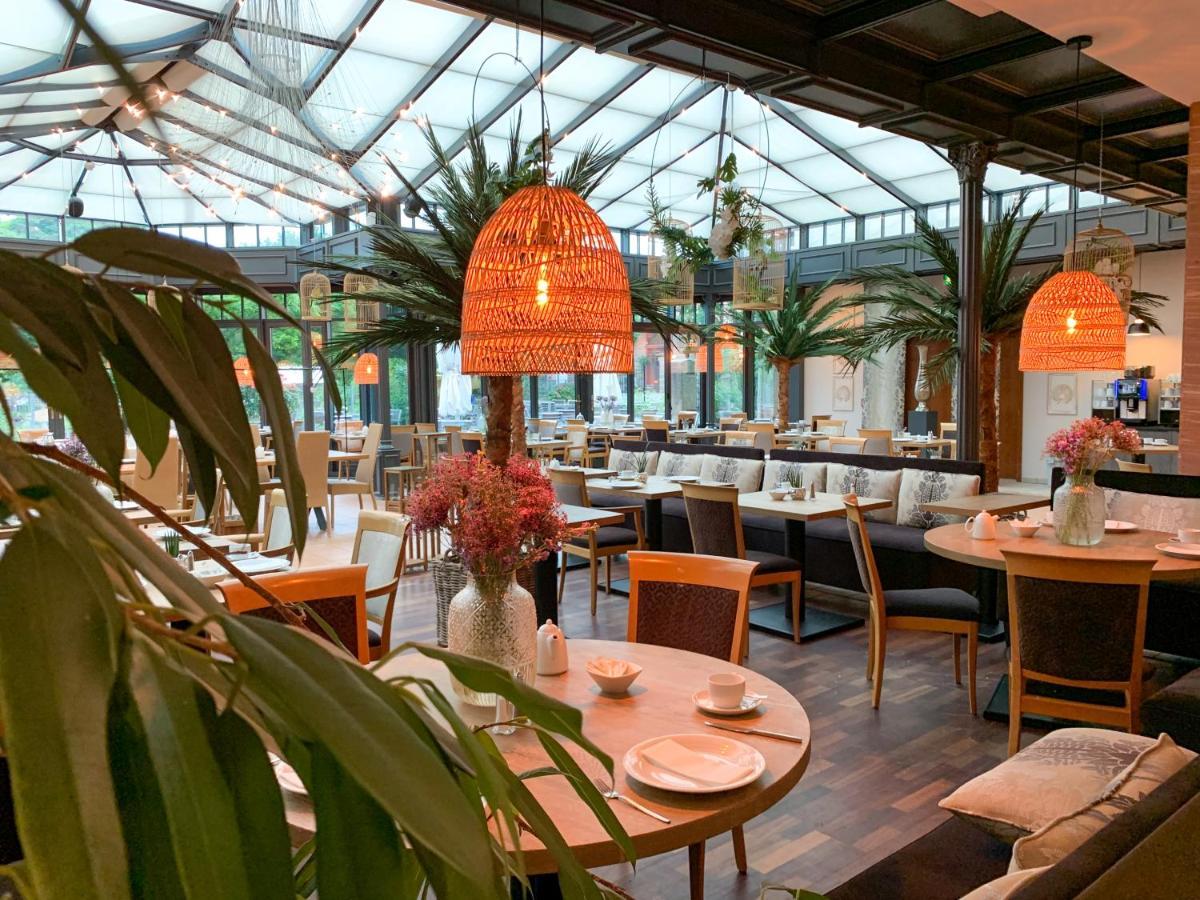 Seehotel Niedernberg - Das Dorf Am See 외부 사진