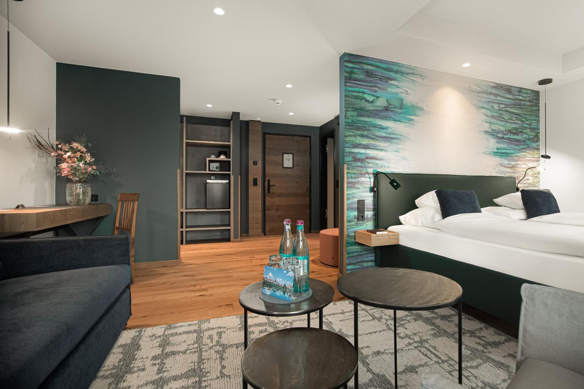 Seehotel Niedernberg - Das Dorf Am See 외부 사진