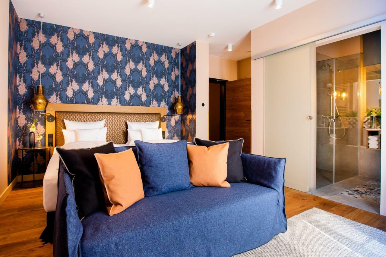 Seehotel Niedernberg - Das Dorf Am See 외부 사진
