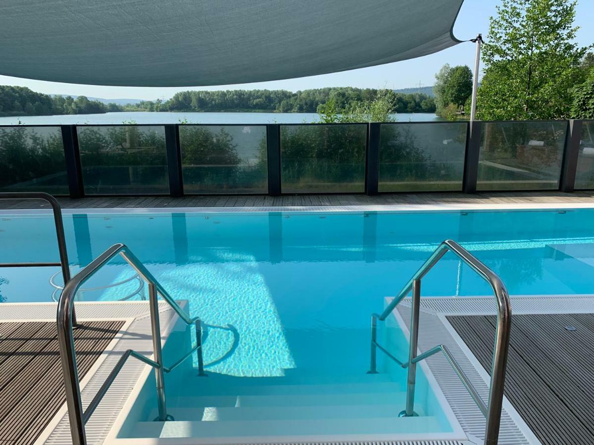 Seehotel Niedernberg - Das Dorf Am See 외부 사진