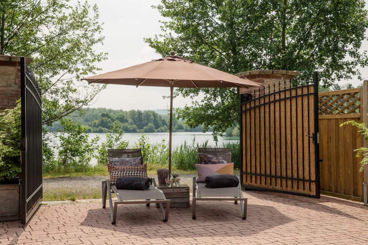 Seehotel Niedernberg - Das Dorf Am See 외부 사진